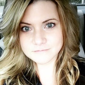 Meet your Posher, Suzanne